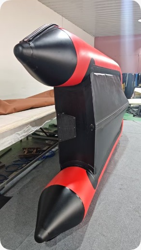 Aerowave Sport Series Offshore deep-V monohull side view showing tube cones