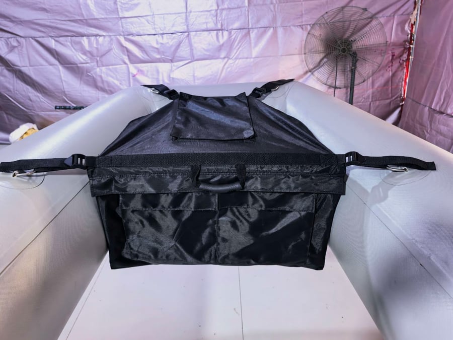 Aerowave Viper Sovereign bow bag fitted to the Viper 400 Sovereign bow
