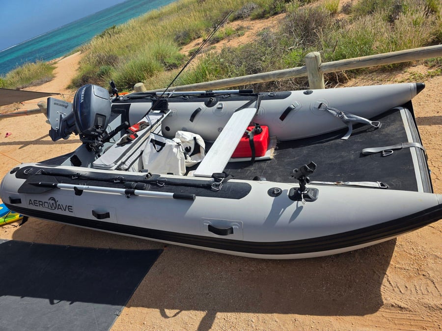 AeroCat 330 Beach Launch