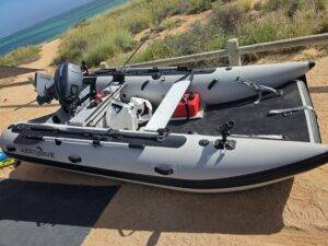 Viper 330-Beach Launch