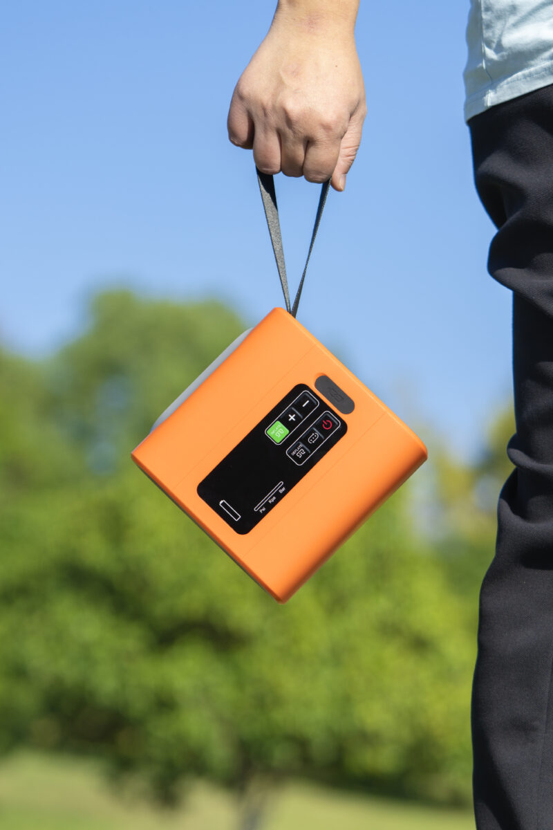 Lightweight 12 Volt, 22PSI Lithium Battery Air Pump