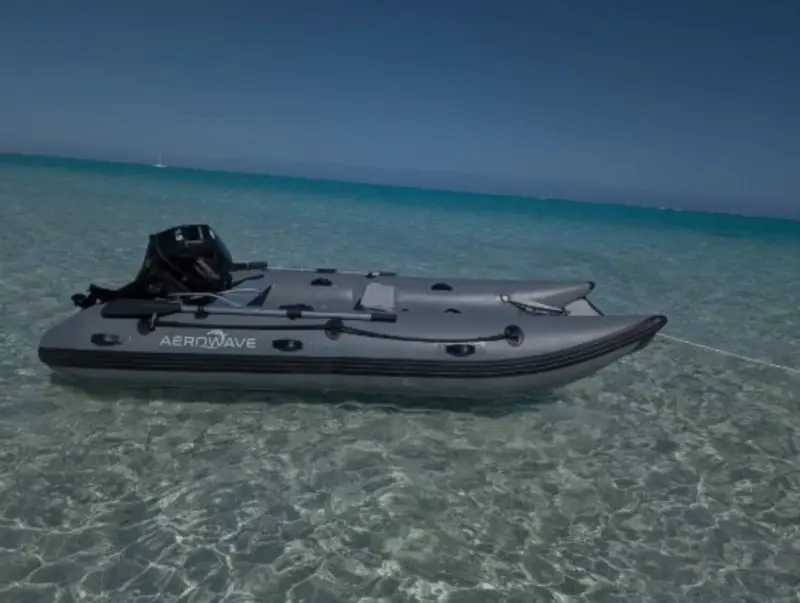 Viper 330 Sports Package - Boat Colour Of Choice + Blue Water Kit Bag + Full Bimini Supplied + 22 PSI Lithium Boat Pump + Aluminium Transom + 2 x Rod Holders + 2 x Aerowave Base Mounts *PACKAGE DEAL* - Image 4