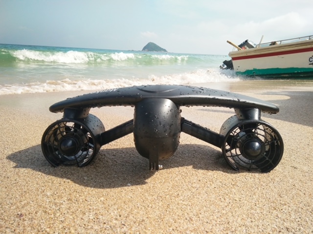 Aerowave M7 Sea Scooter - Beach